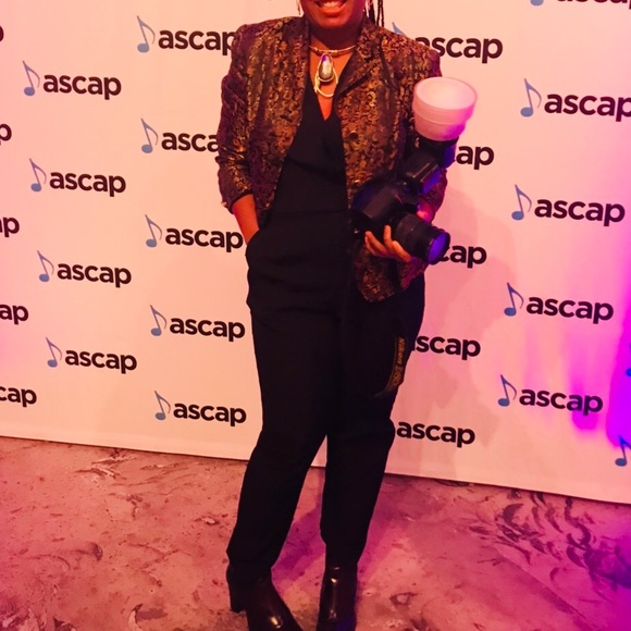 Meet your Posher, Lucile - Picture 2 of 2